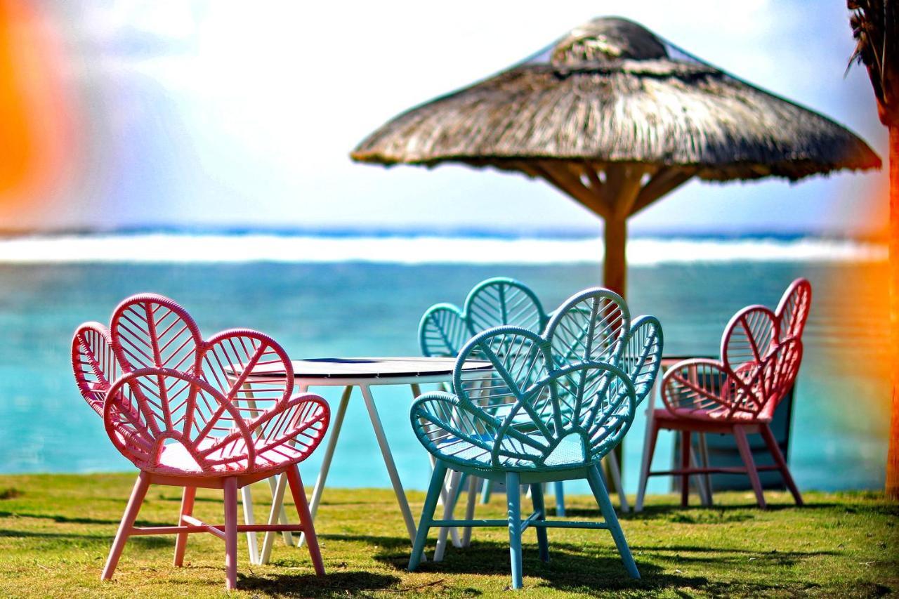C Mauritius - All Inclusive Belle Mare Esterno foto Outdoor furniture