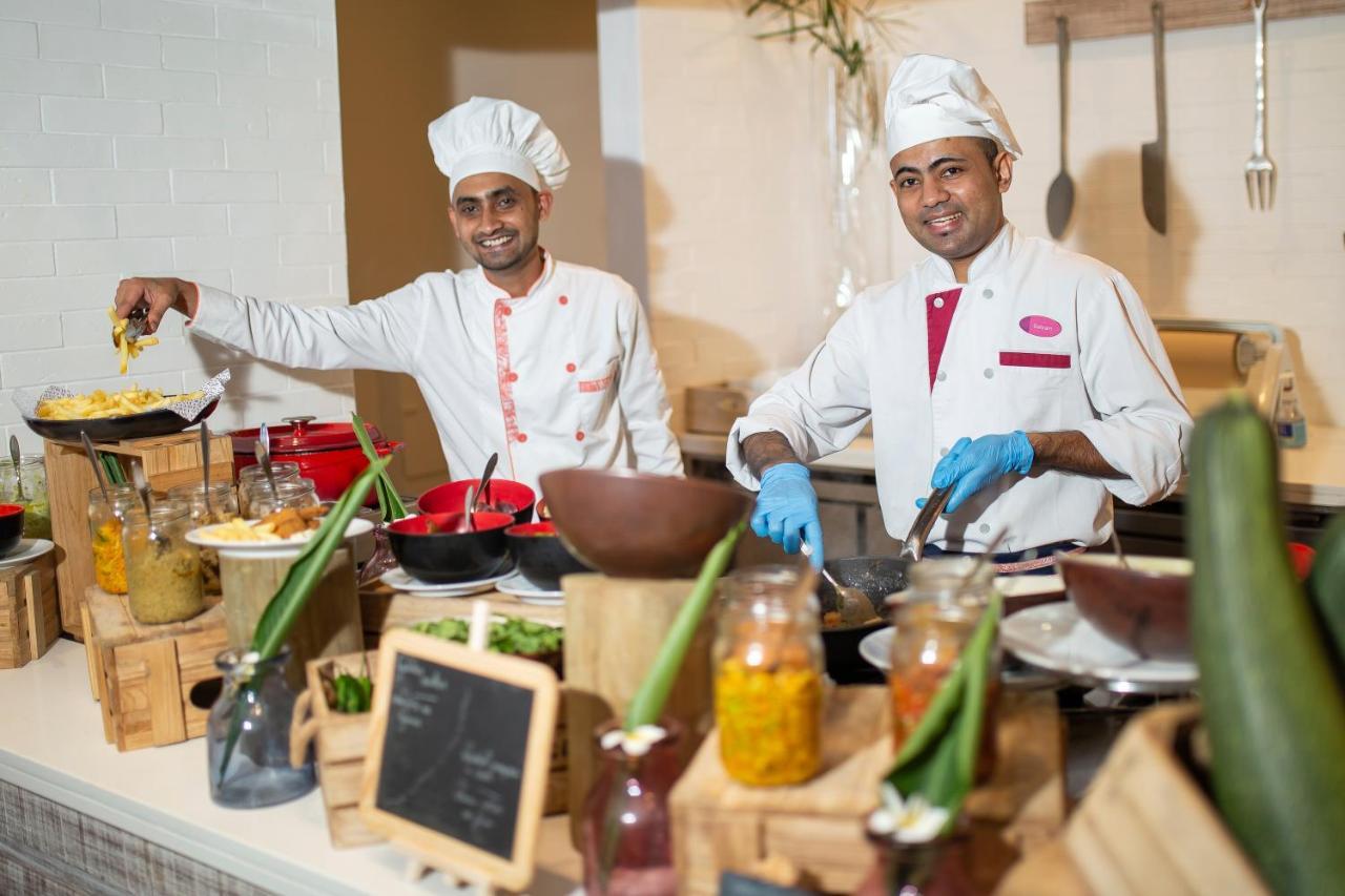 C Mauritius - All Inclusive Belle Mare Esterno foto Indian chefs
