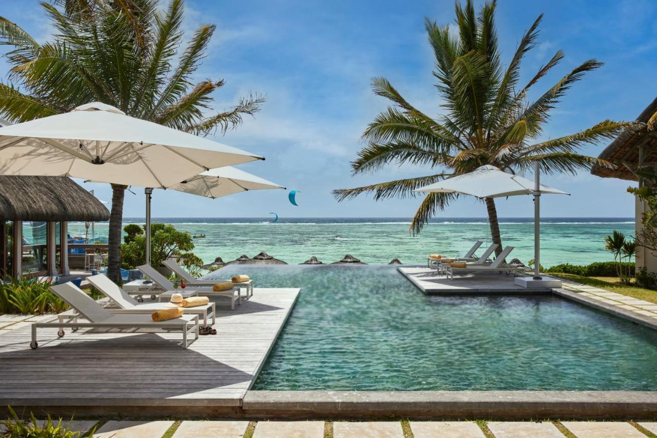 C Mauritius - All Inclusive Belle Mare Esterno foto The Beachfront Pool at The Residence, Maldives