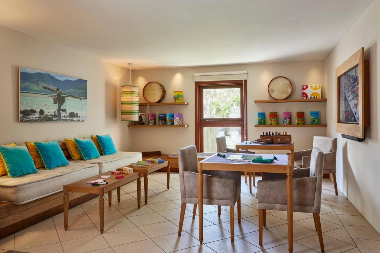 C Mauritius - All Inclusive Belle Mare Esterno foto The Family Club